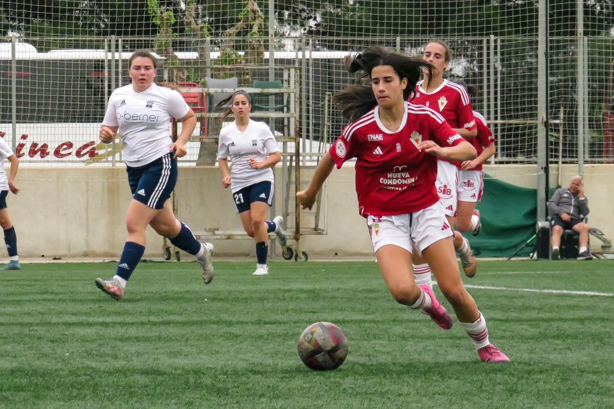 J25 | 77' | 1-1 | ¡Uyyy! Se entendieron muy bien Eva y Patri por la banda pero nadie llega a rematar el pase atrás.

#RealMurciaAldaia

⭐️ <a href="/ccncondomina/">Nueva Condomina</a>