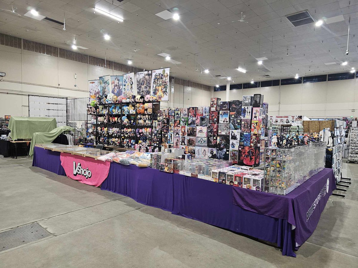 AnimeStuffStore's tweet photo. At Gem State ComicCon this weekend? Be sure to take a peek at all the goodies we've got! Swing by the AnimeStuffStore booth and grab some merch this weekend! We hope to see you there 💜✨ #gemstatecomiccon #gemstatecc #animeconvention #animestore https://t.co/6Rv8NGu3cD