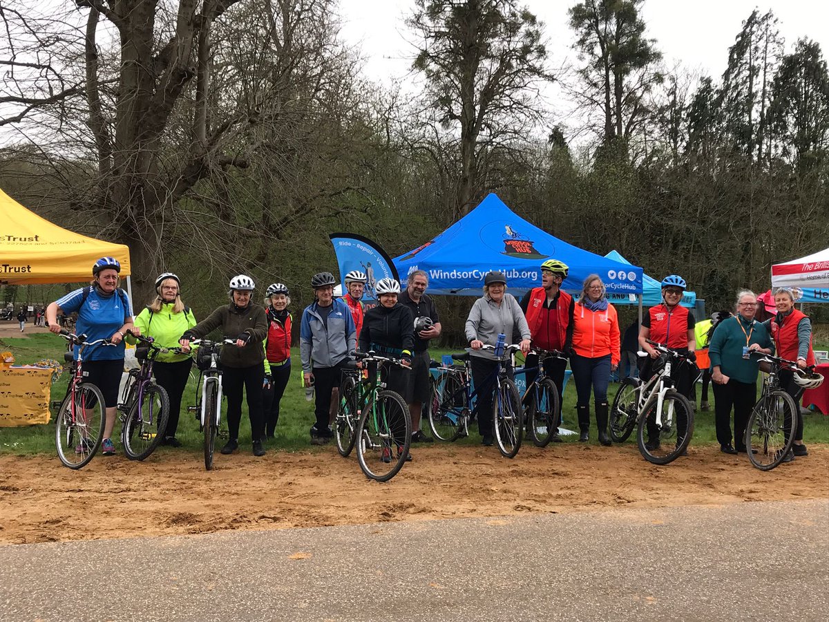 A bumper day for #WindsorCycleHub up in @WindsorGtPark at the 🐴🐶🚴‍♀️#SharingTheSpace event, back at our @TheSwan_Clewer HQ, & later when our #GuidedRide made it up to #BlacknestGate to join our events crew.