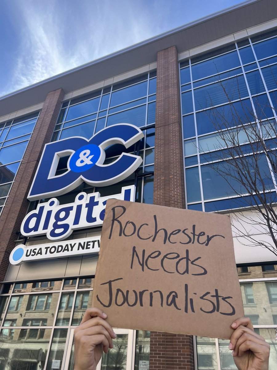 Rochester needs journalists. @DandC needs journalists. We’re on strike because @Gannett somehow found funds to give CEO Mike Reed a 14% raise to $3.9M — but won’t even agree to $1/hr more for its frontline journalists. Corporate greed is killing our newsroom. @rocnewsguild ✊