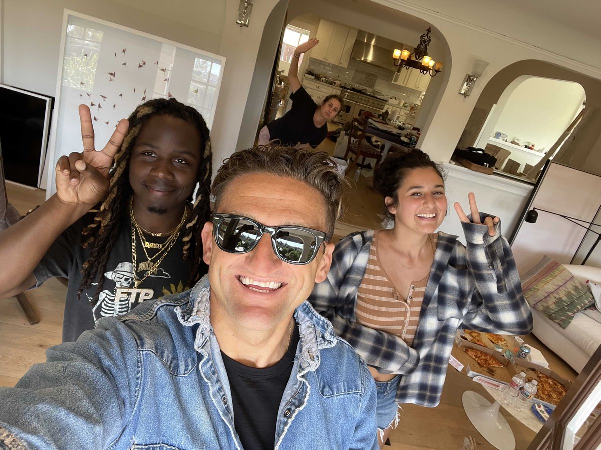 Casey's tweet image. My friend Vuhlandes has Lukemia.  Vuh is a fighter and his doctors are super optimistic but he's got roughly 3 years of treatment ahead and lots of unknowns.  if you can, there's a GoFundMe to help w unforseen expenses. gofundme.com/f/help-vuhland…