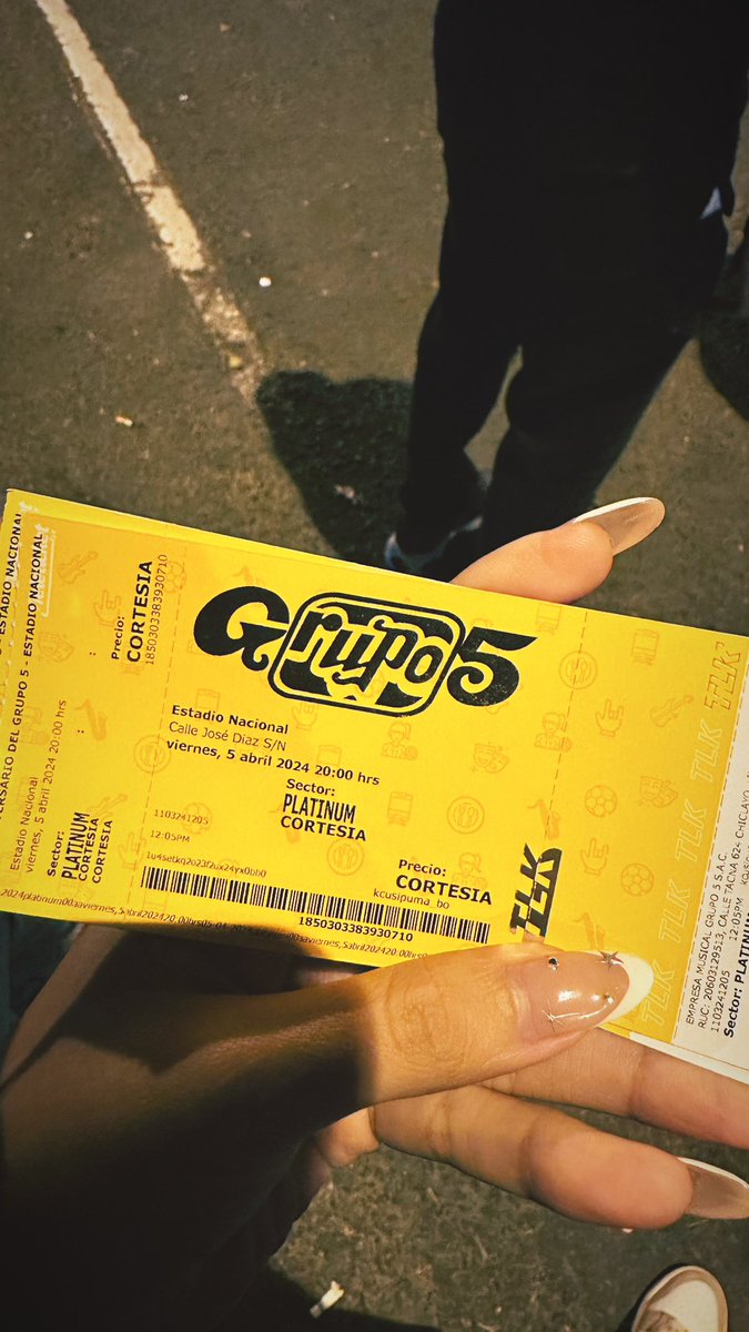 aleprfr's tweet photo. Y gracias a mi cuñado se pudo escuchar al grupo 5 🥹🥹🥹🥹🥳❤️ https://t.co/kWQ3SmZA30