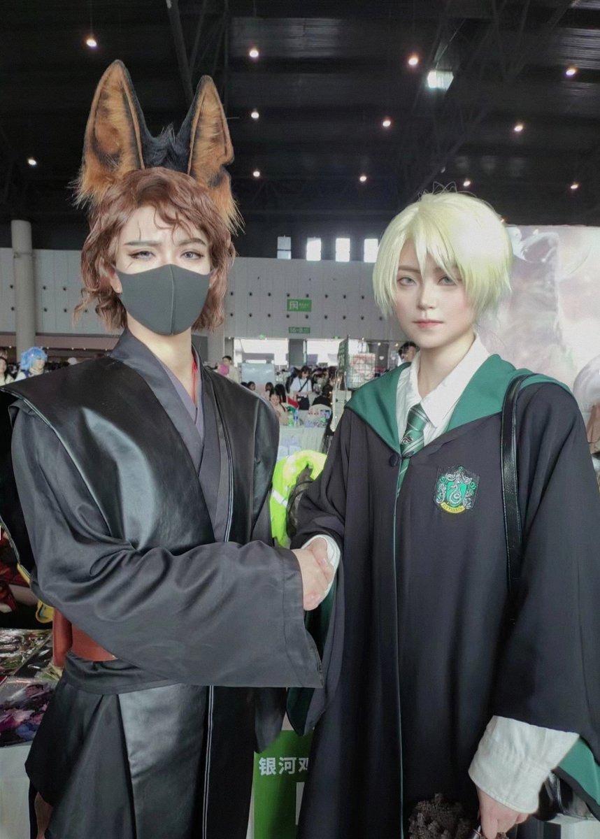 LokidHSHS's tweet photo. When I cos Anakin…………🤨🤨🤨🤨🤨 https://t.co/uj42MTC1Al
