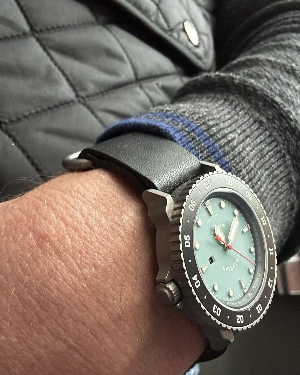 venturianusa's tweet photo. Not your typical looking watch. The blue Daytripper on black leather is original, bold and different by design. 

#watches #watchesofinstagram #titaniumwatch #solarwatch #microbrandwatch #venturianlife #menswatch #38mm https://t.co/TMuZCSLmoR