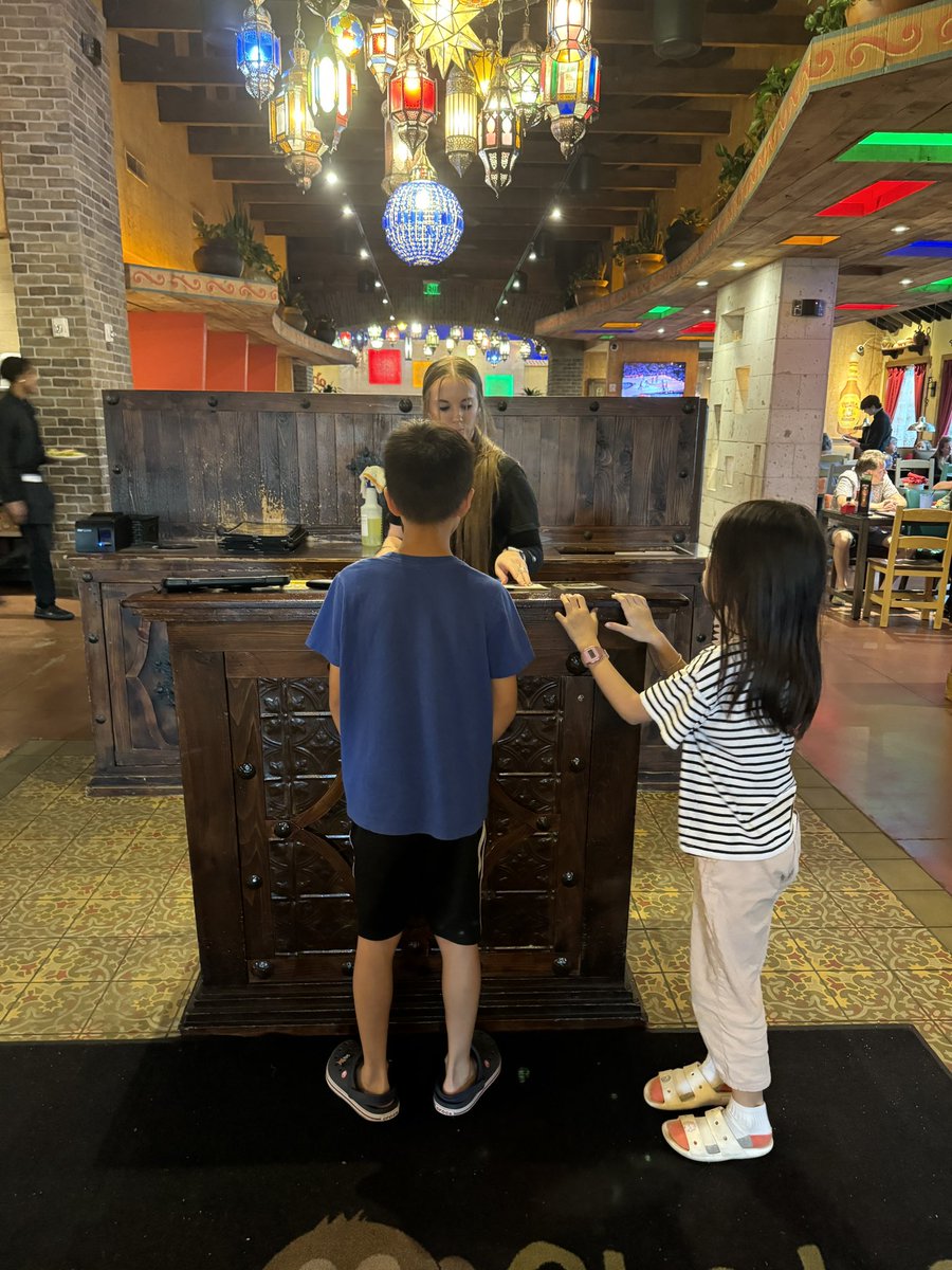 monicalimco's tweet photo. I started making the kids get us tables at restaurants. 

Helps them …..

- build the “it wasn’t that bad” muscle
- experience the “I did it” moment
- practice their English
- interact with service workers

Anything else you do with kids to help them build mini life skills? https://t.co/SgOrVVh7vH