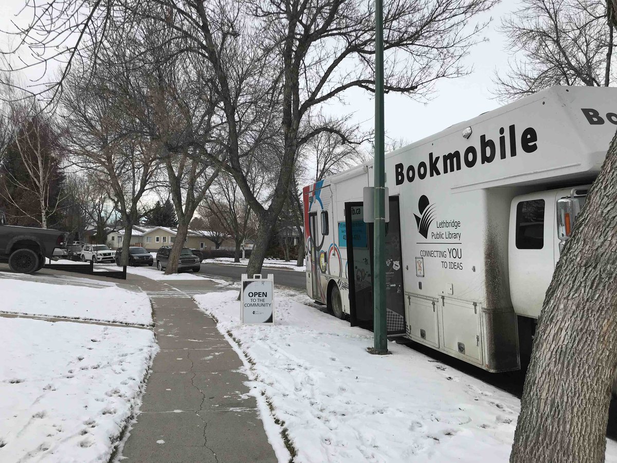 LPL Bookmobile tweet media