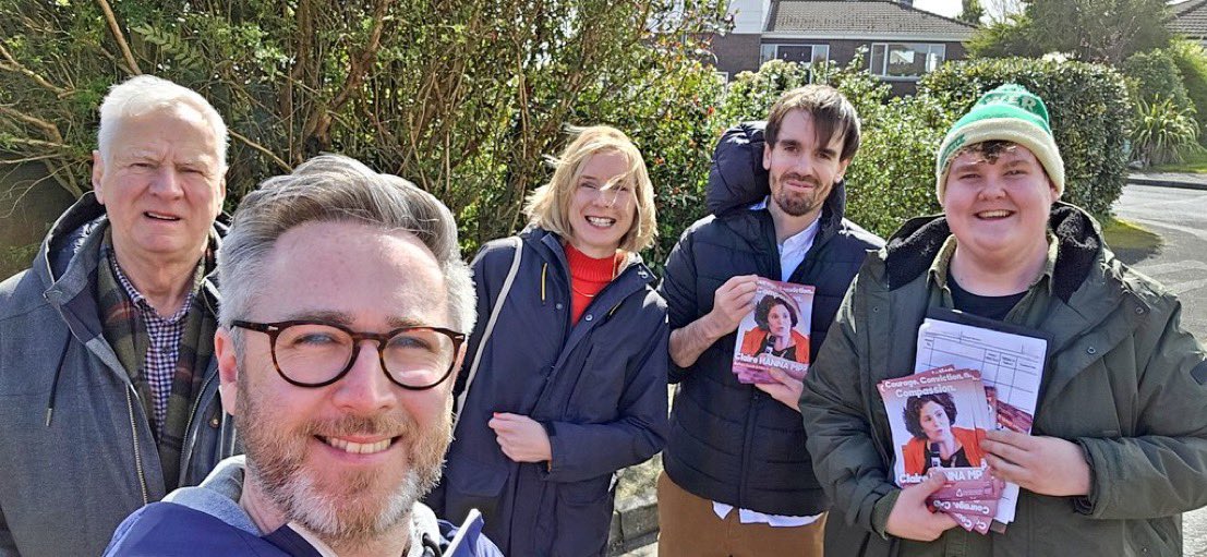 Big thanks to volunteers seasoned and new who joined us in Carryduff this afternoon. We were blown away by both the responses & the wind! And the craic was good in the Ivanhoe after 😊 We knock doors regularly to hear from constituents - drop me a line if you fancy being involved