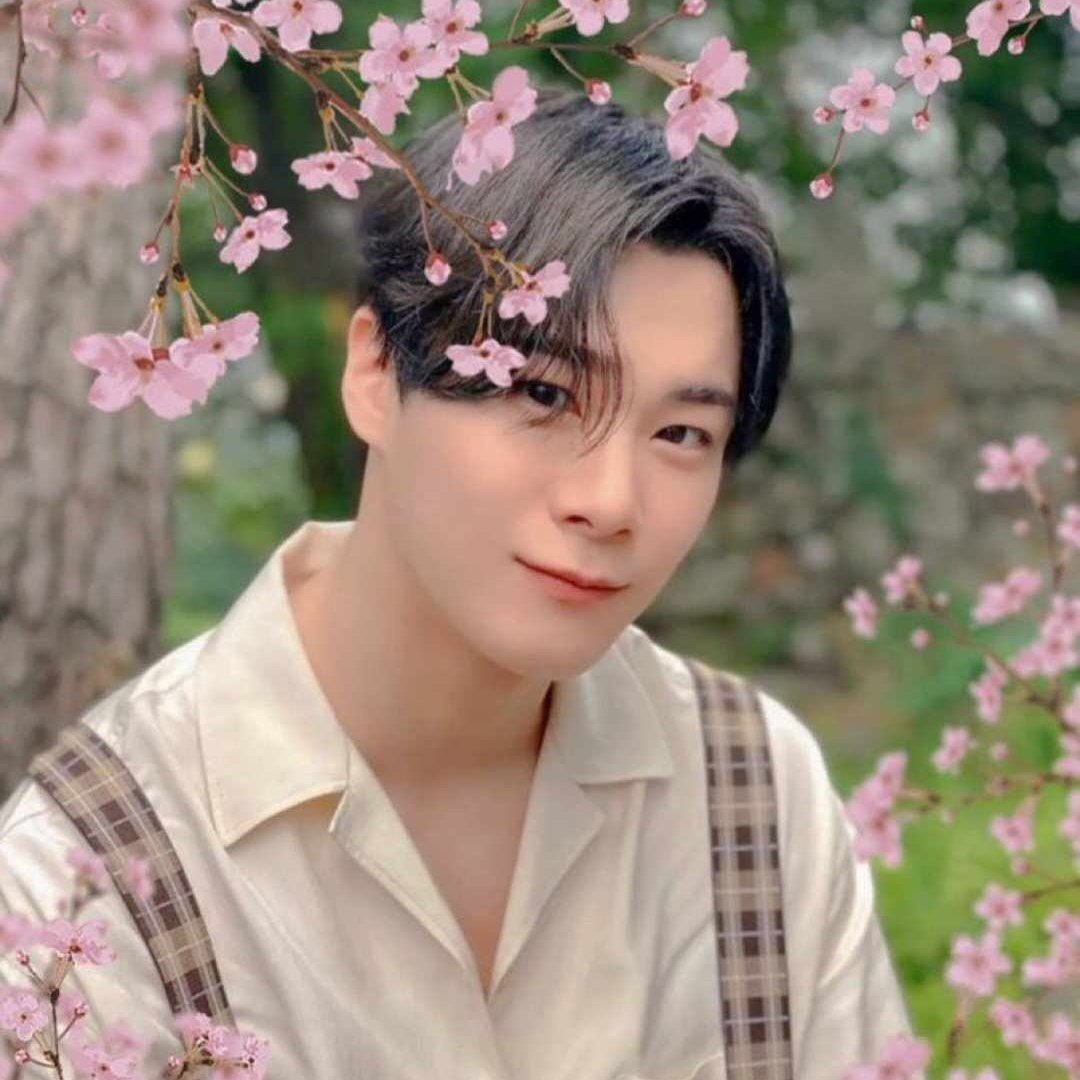 Asunakingdom's tweet photo. #NouvellePhotoDeProfil https://t.co/yGQ2fCFE4a