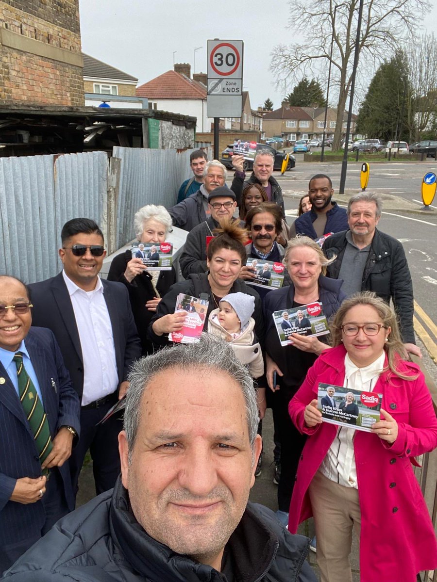 Huge turn out for @E_NorthLabour Super Saturday canvassing this afternoon for @SadiqKhan and @JoanneMcCartney - thank you to everyone that turned out!