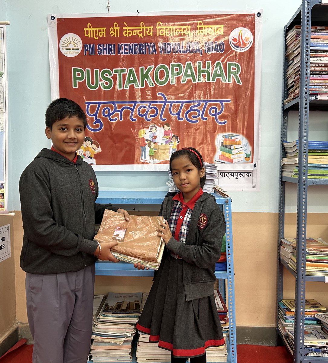 KendriyaMiao's tweet image. ‘Sharing the Gift Of Knowledge’
Students donated their books to juniors. 
#savepapersavetrees
.
PUSTAKOPAHAR Utsav at PM SHRI KV Miao.
.
.
#pmshri #kvmiao #pmshrischools #kvs