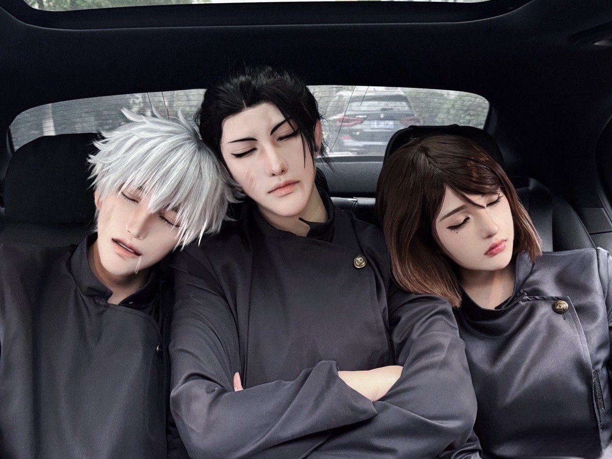 坠吊的三人组!
#cosplay  #saturogojo #jujutsukaisen #nobarakugisaki #sugurugeto https://t.co/wPDZAqsAhj