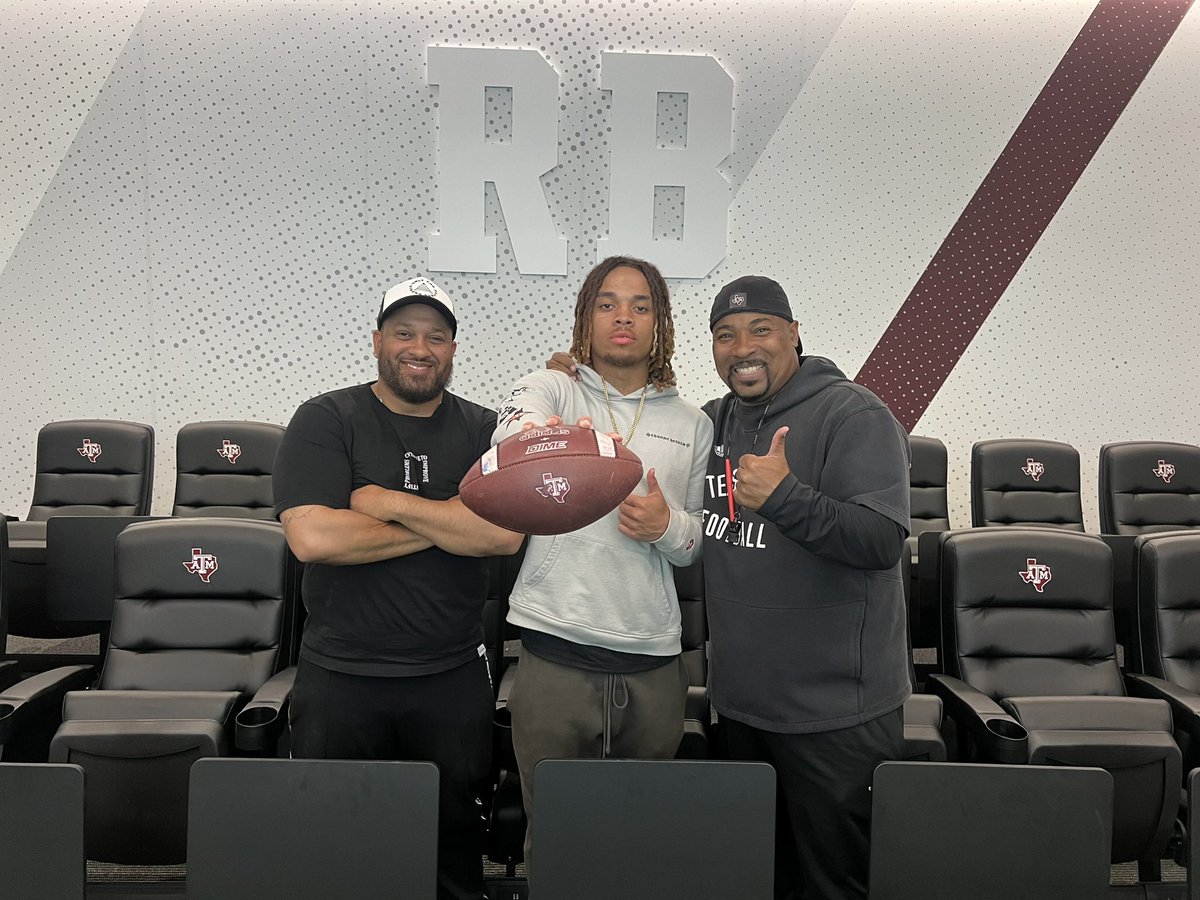 Appreciate the hospitality @AggieFootball gave had a really good time! #GigEm @adamgorney @BrandonHuffman @GregBiggins @ChadSimmons_ @alecsimpson5 @laurentm99 @CoachTroop_ @coachjoeylynch @CoachMikeElko @DJMarquardtTAMU @Trevor_Neely02 @CoachWiz77 @CoachBather @DerekMillerTAMU