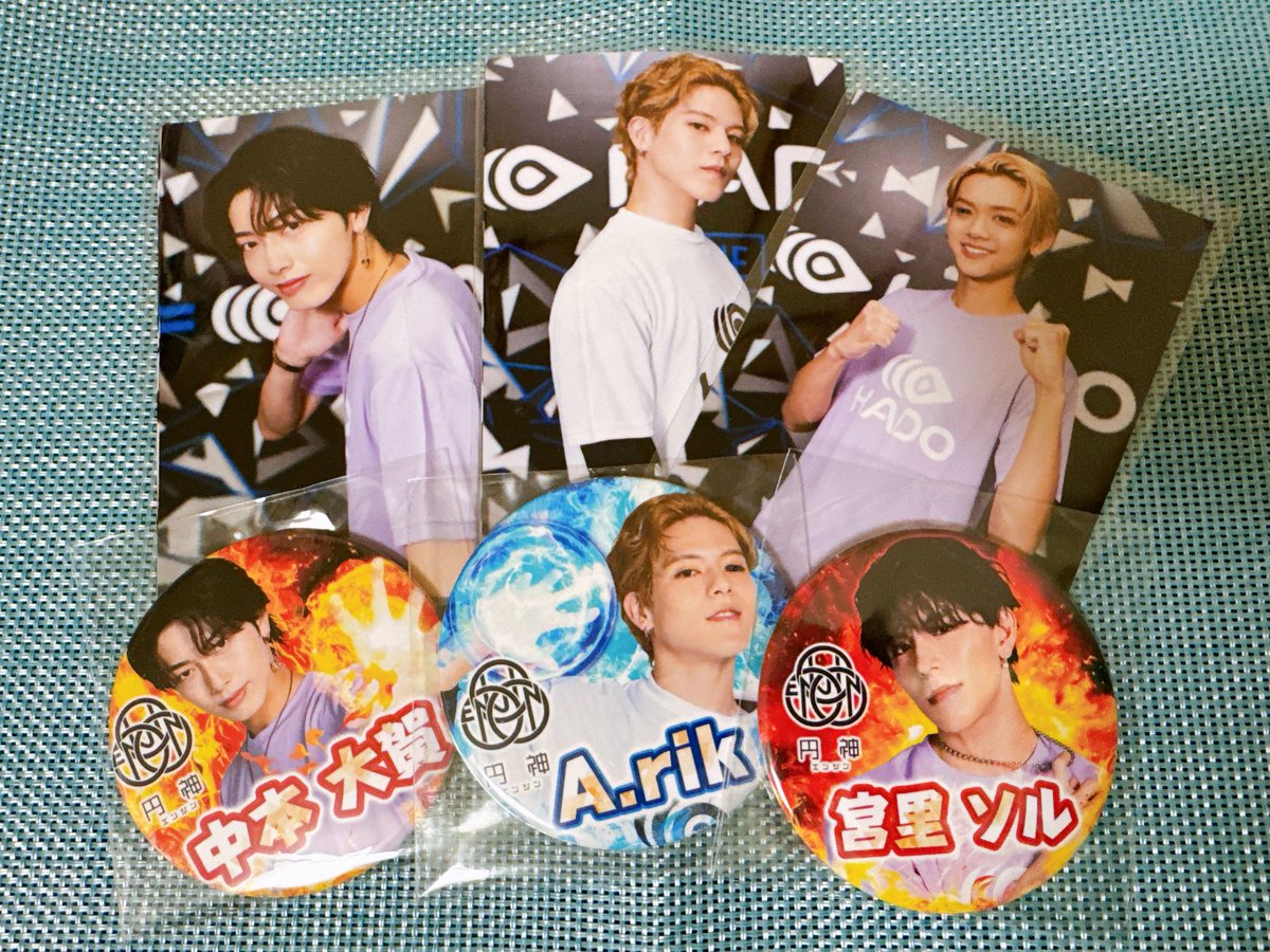 anna_fairy_'s tweet photo. .
FF外でも誰でもいいので誰か
明日のリリイベくる方、
過去グッズを引き取ってください🙇🏻‍♀️

この垢ENJINのファンの方と
あまり繋がってないので
まわしてもらえると助かります🙇🏻‍♀️
(お金とかそんないらないので
とにかくお迎えしてほしいです)

#ENJIN #ENJIN譲 #円神譲 https://t.co/0JM66b0PlM