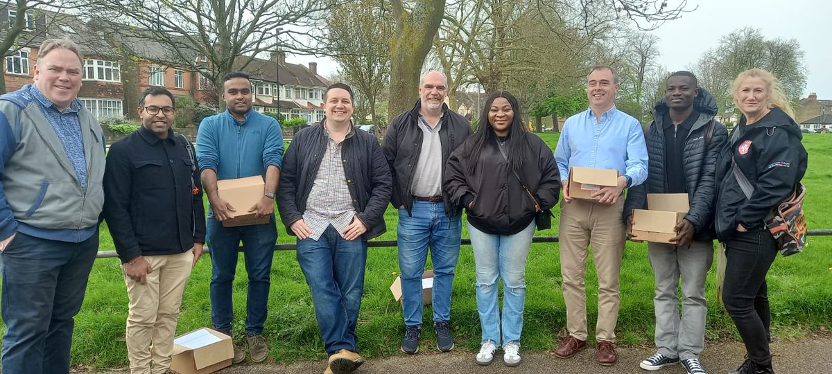 Out this morning with the @CroydonTories team in Woodside - pounding the streets for the passionate and local @Debbiecool6 in the upcoming by-election!