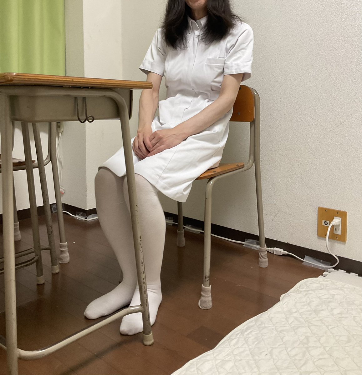 Bsc03YUyZuHfyn4's tweet photo. 今日のローズハウス酒々井🌹では、皆様ありがとうございました🙇‍♀️ナース服2時間の滞在でしたが🥲色々なことがありました💦1階がカオスな展開になって、見たり💞触ったり💞触られたり…💞様々な出来事が発生〜🙂こちらは終電の時間のため時間切れとなりました😶また2階の備品修理男性さんもありがと〜🍀 https://t.co/NrlIwSySuI