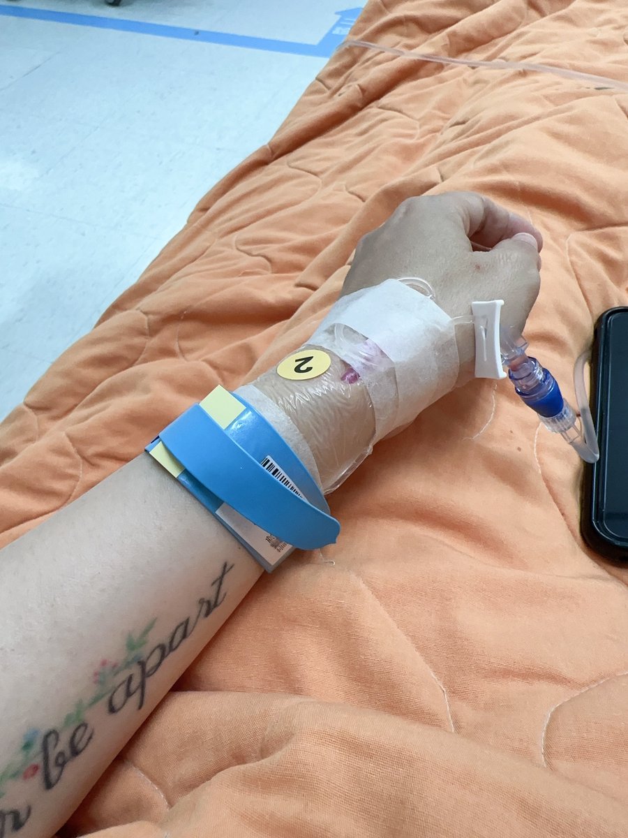 腹部痛到不行
整個肚子腫脹
又要急診渡過連假 https://t.co/m9uY9bI5Fs