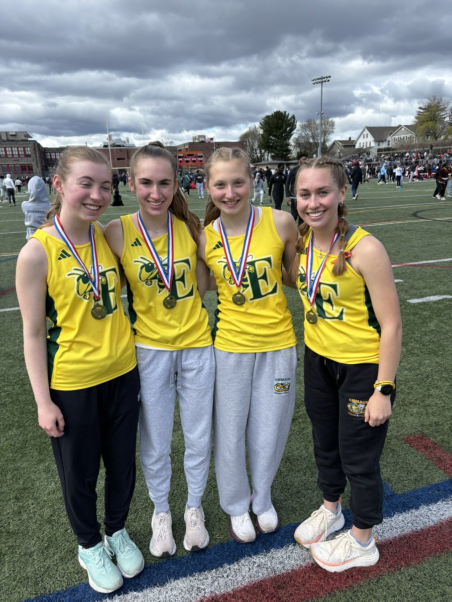 EmmausXCTF's tweet photo. “Cool” day for Emmaus at the Haverford Invite, started out with 2 medals!!! 🏅 Overall 1st place finish for girls 4x8 9:38.76 and 2nd overall for the boys 8:11.57, overcoming some challenging home stretch winds! 💪🏻Way to go beeee tough 🐝 https://t.co/6VeHv4Cj2J