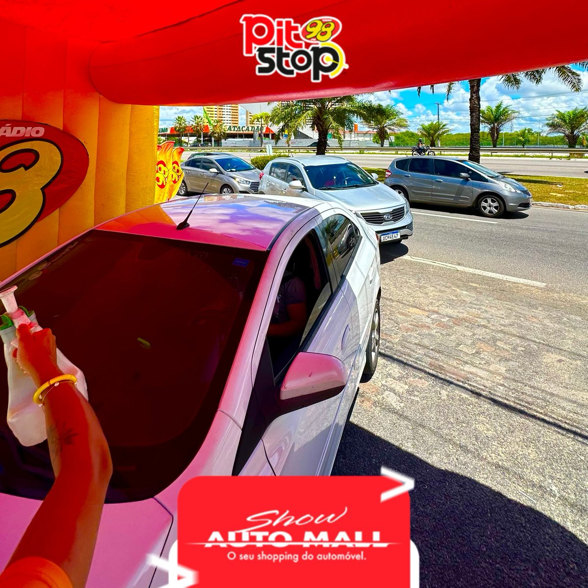 98FMNatal's tweet photo. Se eu fosse você, prestaria MUITA atenção no recado que temos para dar: o feirão da @showautomallnatal foi prorrogado até o dia 30! 😍🥳

E é melhor correr para aproveitar, hein? Estaremos por aqui até 13h esperando por você!

#pitstop98 #natalrn #98fmnatal #showautomall https://t.co/BqyCwwjLUo