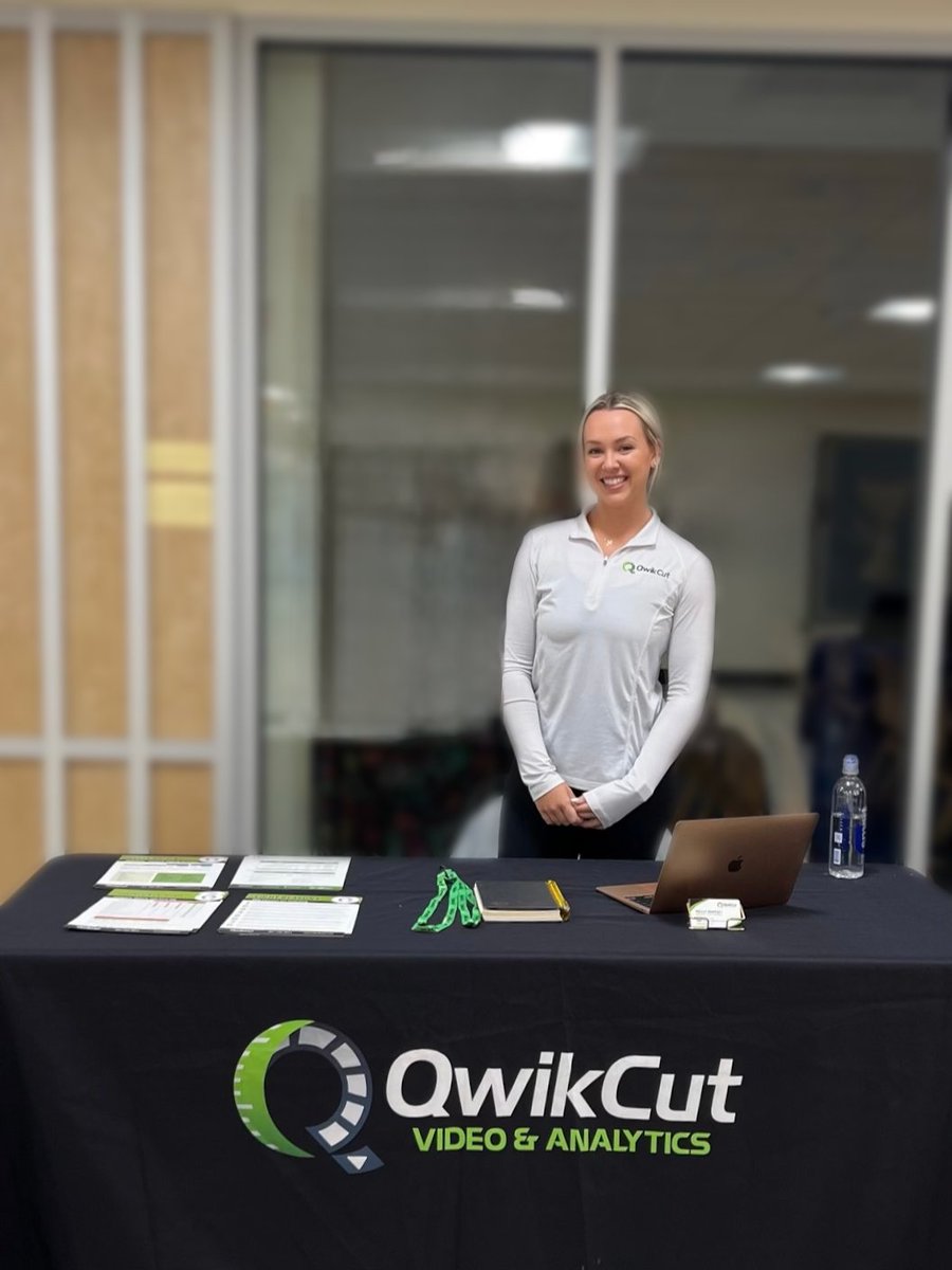 QwikCut is at the @Gun_TSystem Clinic in Boston this weekend! We're showing coaches the benefits QwikCut can bring to their team. Whether it's our recruiting tools or storage options, we've got you covered!

Not at the clinic and want a demo? Head to our website >>…