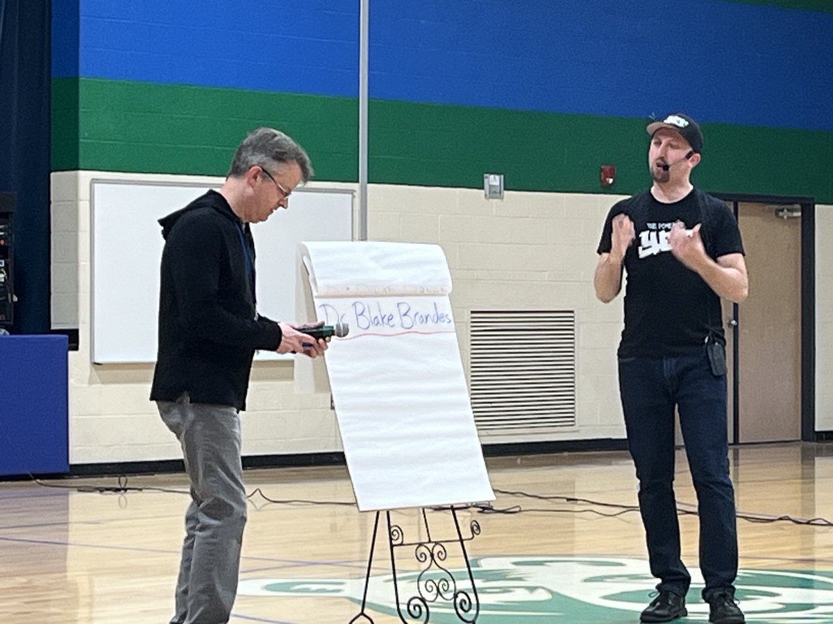 wcsLES's tweet photo. Great assembly on having a positive mindset ⁦@wcsLES⁩ ⁦@BlakeBrandes⁩ https://t.co/qOBuJMKo6e
