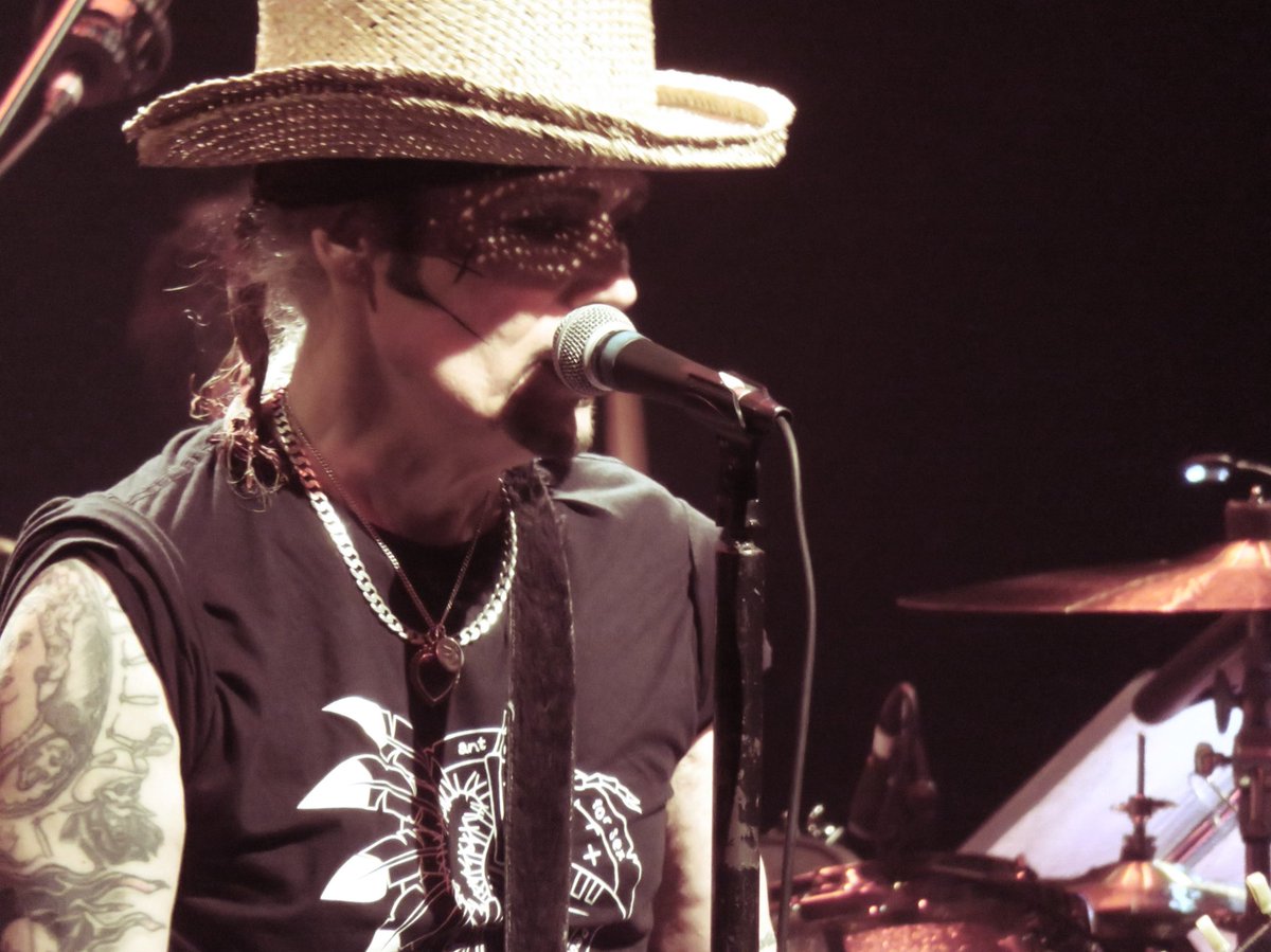 Bungeeeee's tweet image. Last night’s show. #adamant