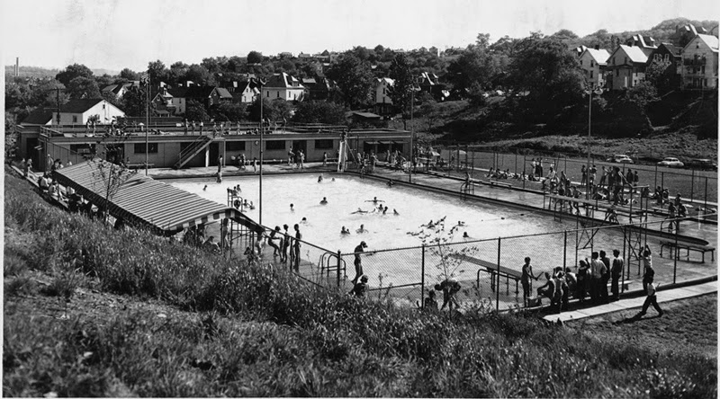 Todays #throwback #butlercountypa #butlernews The pool at memorial park in 1952. Damn shame no one took any steps to save this pool.