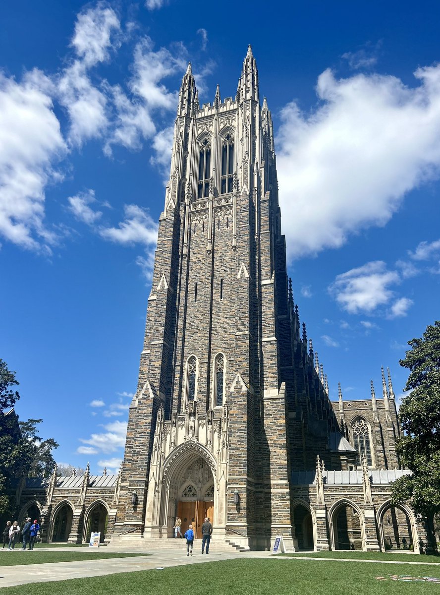 CamLedfordMD's tweet photo. Low key, #EBARS always delivers and inspires…a BIG reason why I became #TJA surgeon @MayoClinic!
Beyond grateful to the Berends, @M_BolognesiMD, @DukeOrtho for the faculty invite, the learning, and continuing to build a strong legacy in our @AAHKS subspecialty… https://t.co/0MsgY7DCE4