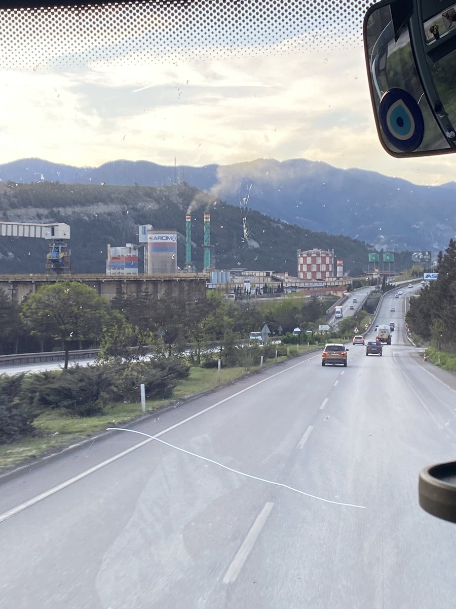 emre (@emrentraut) on Twitter photo 