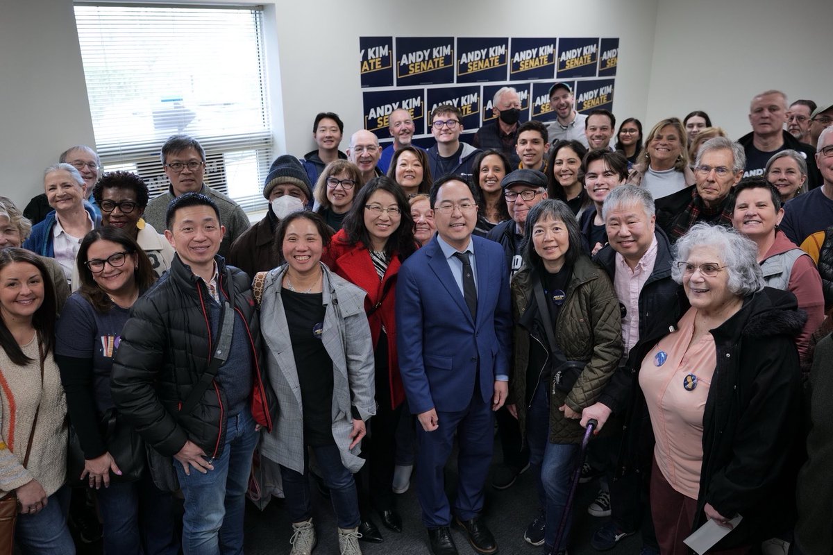 AndyKimNJ's tweet photo. Welcome to HQ! Thank you to the huge turnout this morning to open our doors at our first office in North Brunswick and to launch our full canvassing operation that will go door-to-door for the rest of this election.

Join us and volunteer at https://t.co/3oS3HnL9lm https://t.co/sfld0HGokW