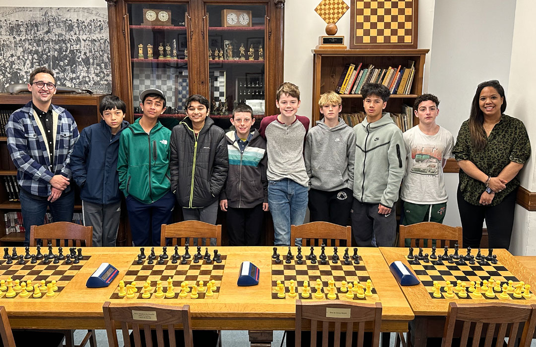 🌟 Mechanics' Institute welcomed WIM Sabrina Chevannes @SChevannes to the chess club for a lesson with Bentley School's club! She introduced techniques like the Fried Liver Attack. Sabrina started playing chess at eight, winning 10 British titles. ♟️ #MechanicsInstitute