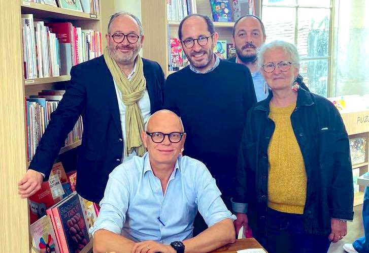 La Vienne autour d’<a href="/EPhilippe_LH/">Edouard Philippe</a> à Besançon pour un séminaire <a href="/HorizonsLeParti/">Horizons</a>.

Discours déterminé pour la France et pour l’Europe : « Nos pères et nos mères ont fait l’Europe et nous allons continuer ! » 🇪🇺🇫🇷