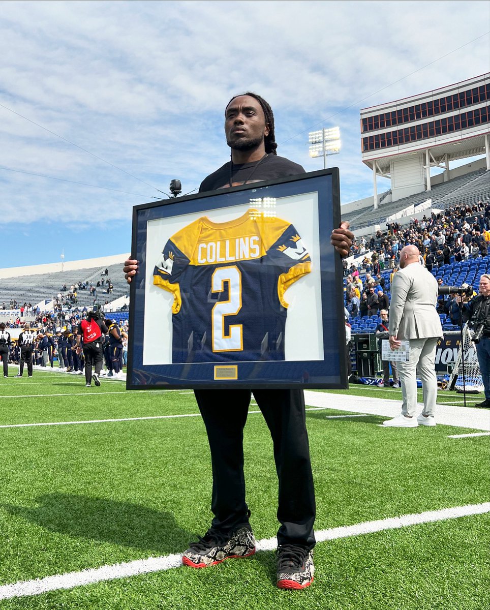 Today and every day we remember our fellow Showboat and friend, Alex Collins 🕊️🙏 With us today his brother DeQuan, accepting his jersey 💙