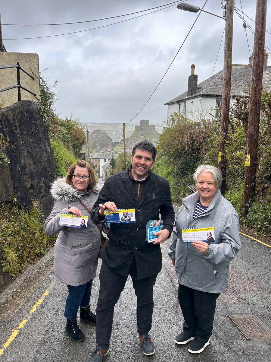 Out in #StormKathleen with my team to support @AlisonHernandez in #Launceston! Looking forward to the PCC elections on May 2nd. #VoteConservative