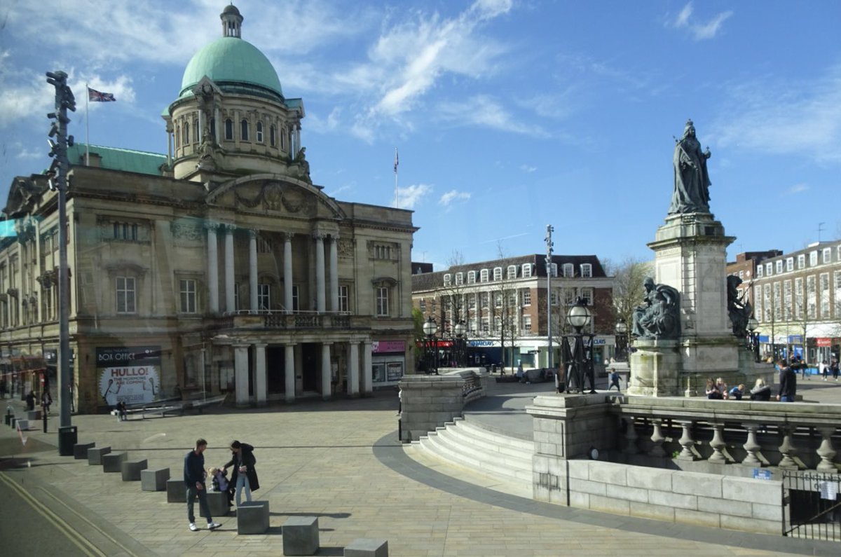 Hull looking uncharacteristically cheerful today in a positively Mediterranean breeze.