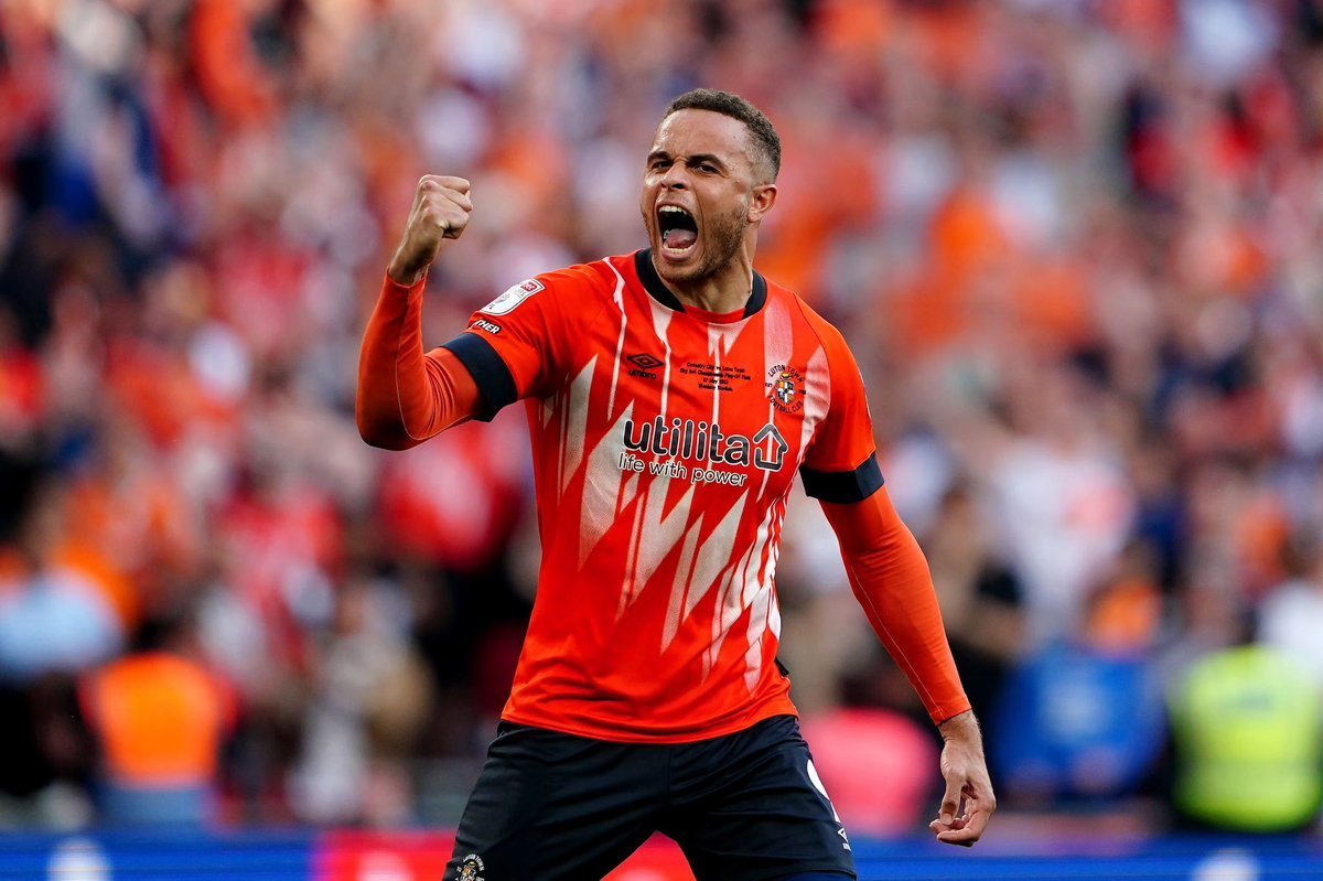 XPronosTiX's tweet photo. 🎯 Carlton Morris @ 3,25 ✅✅

On valide un 2/3 en BPL 🔥🌡️

#TeamParieur #funbet #bets https://t.co/L7MOKLzE9c