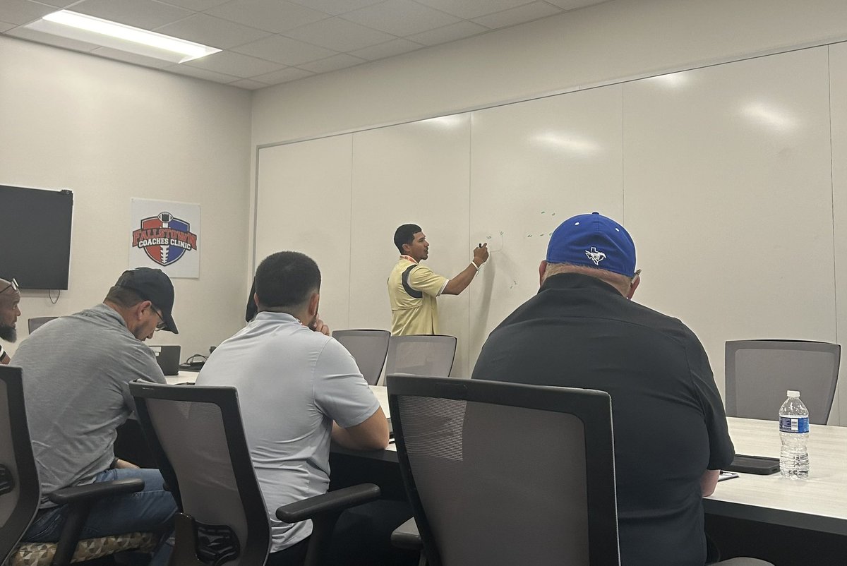 M Fullen tweet media