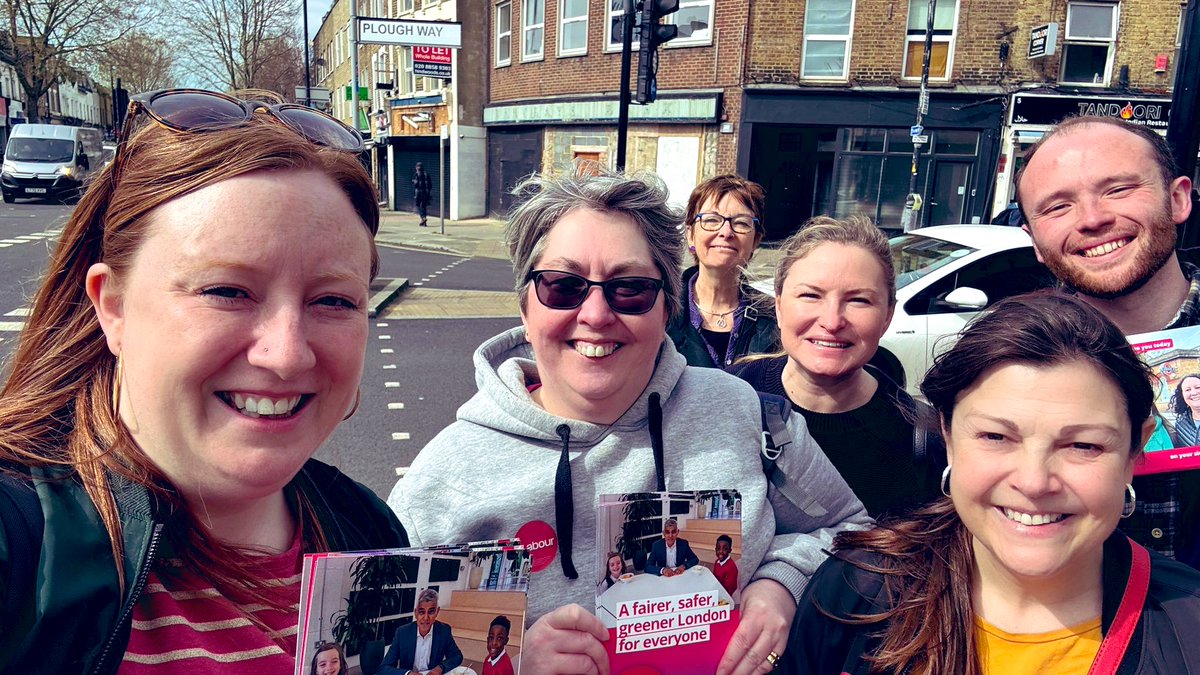 Another blustery day out on the #LabourDoorstep speaking to residents. Thanks to everyone who took the time to chat to us. Lots of support for @UKLabour @SadiqKhan and @LabourMarina #VoteLabour