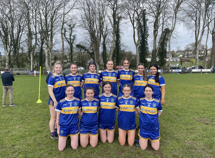 Well done to the senior ladies who took part in the Maureen Kearney 7’s tournament today in Glenelly! 
They reached the shield final 💙💛
@Gleann_Eallaigh