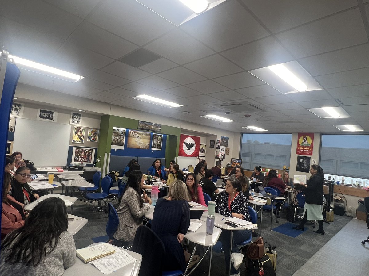 Emma Selig tweet media