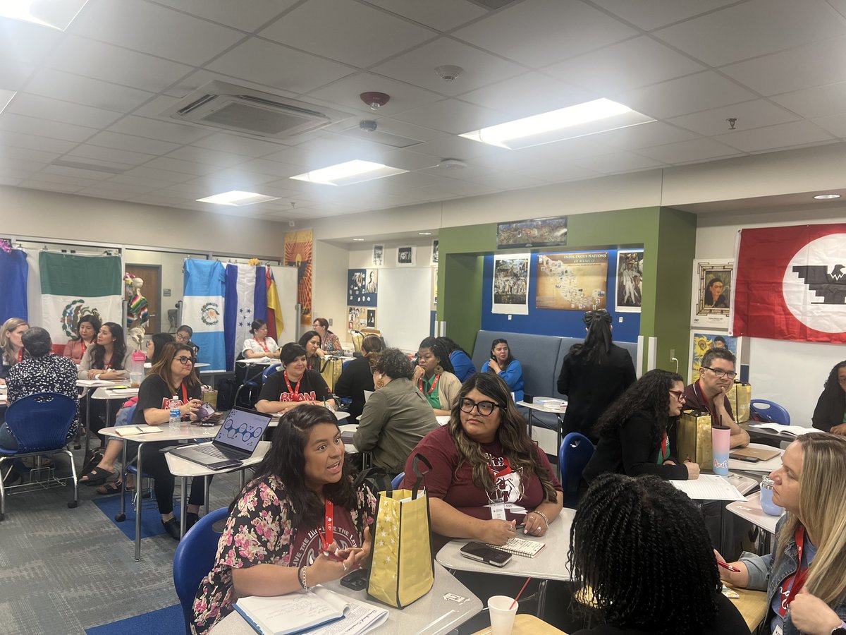 Emma Selig tweet media