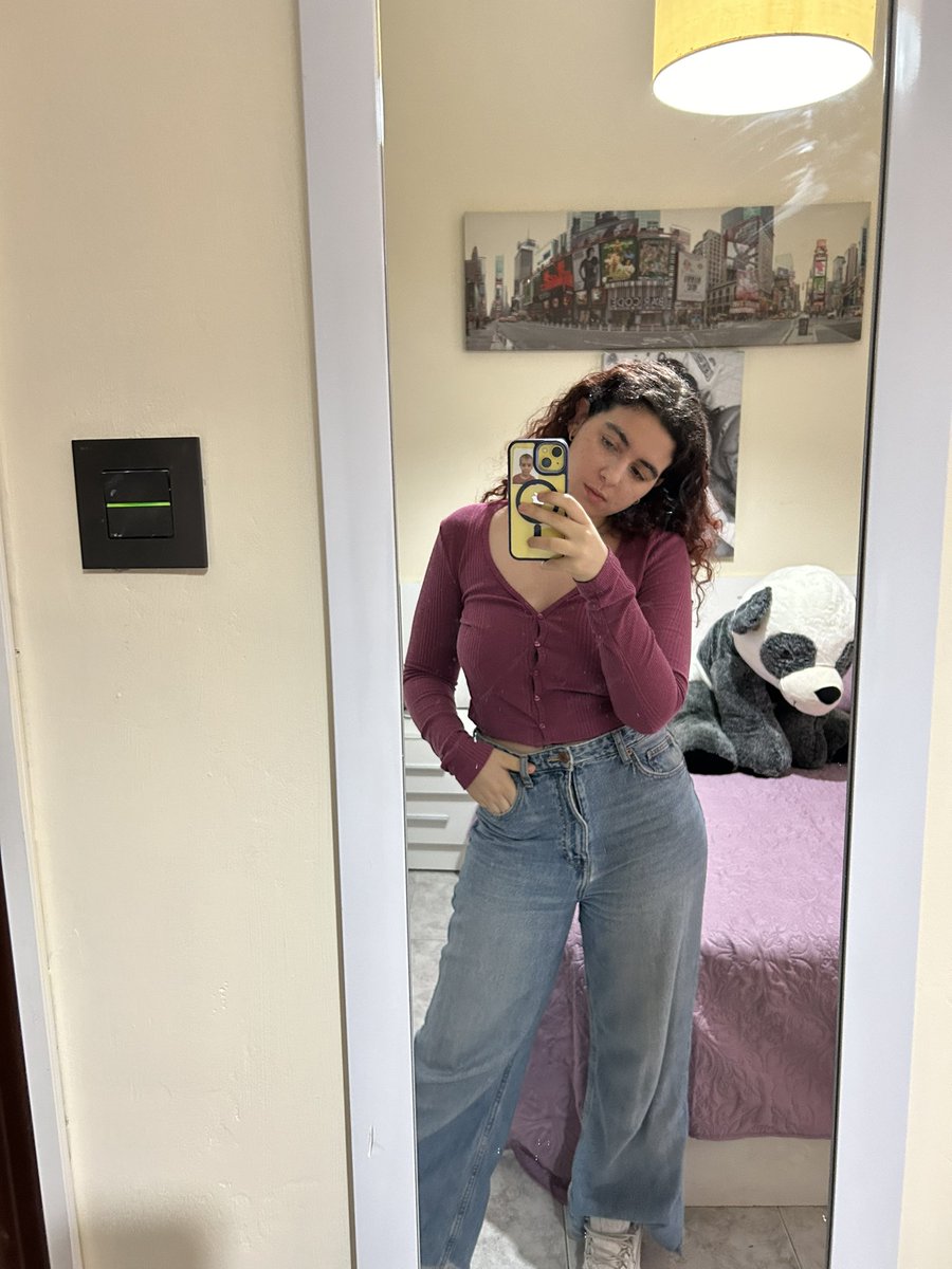 rickyspaces's tweet image. ¿dónde dónde                       ¿dónde está 
dónde dónde?                          el amor?
                                                📍en Ceuta