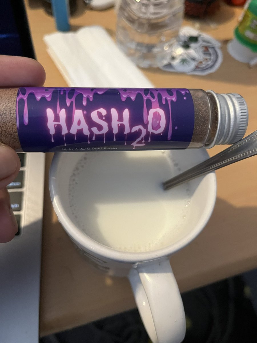 TooBakedForYou's tweet photo. Happy Saturday 🤙🏻 , Got this Arroz con leche & infused it with that hash20 chocolate by @spoonfulofdank_ 🍫 🔥😋 super tasty !😋. Shout out to @spoonfulofdank_ & @RainingRosin the power couple 🤙🏻 definitely go check them out 💯 . #CannabisCommunity #hash20 #fuckcancer https://t.co/oiDuAQP9c5