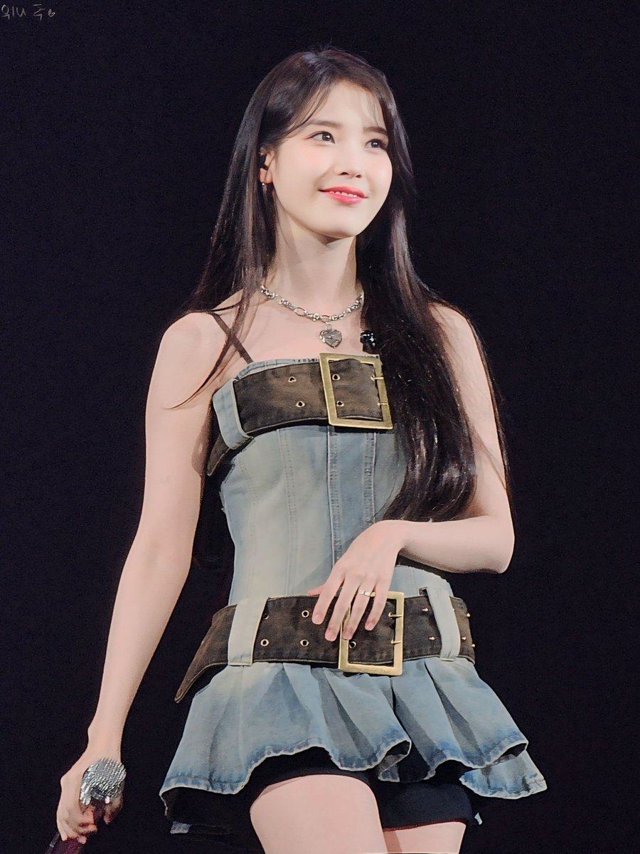 240406 IU Her World Tour Concert in Taipei #HER_WORLD_TOUR_TAIPEI JADED  LONDON chelsea denim kilt corset mini dress ($105)