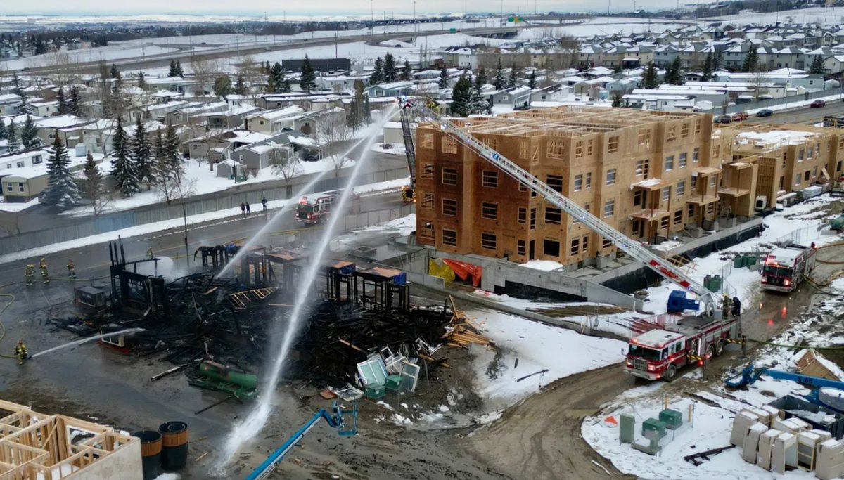 Your Calgary Firefighters responded to a large structure fire under construction in the NW yesterday afternoon. #yyc #yycfire 📸 Paula Tran, Global News