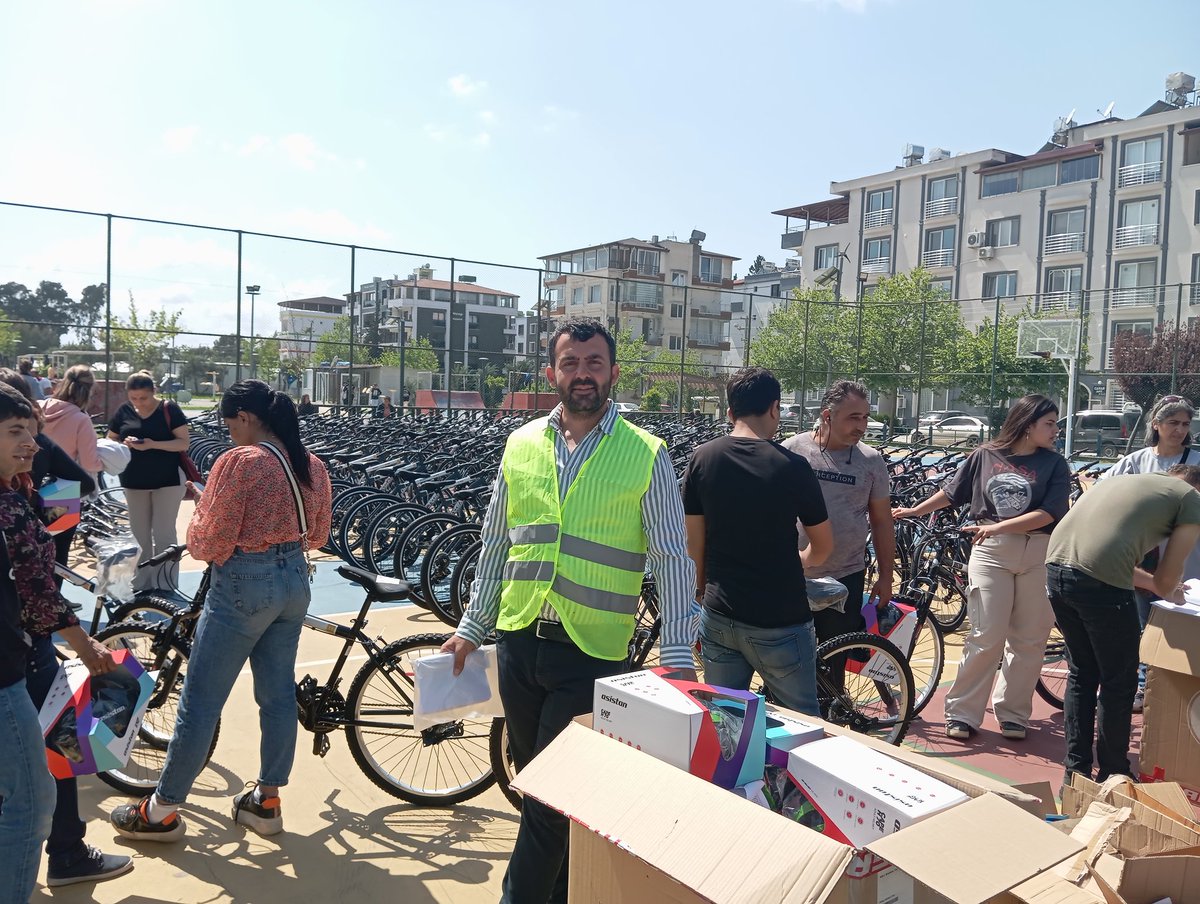 Secim bitti. Dayanışma kaldigo serden devam... <a href="/serbaymansur/">Serbay Mansuroğlu</a> böyle böyle güzelleşecek her şey...