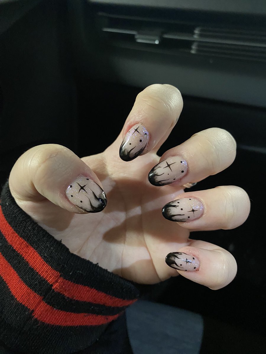 new nails 🥰