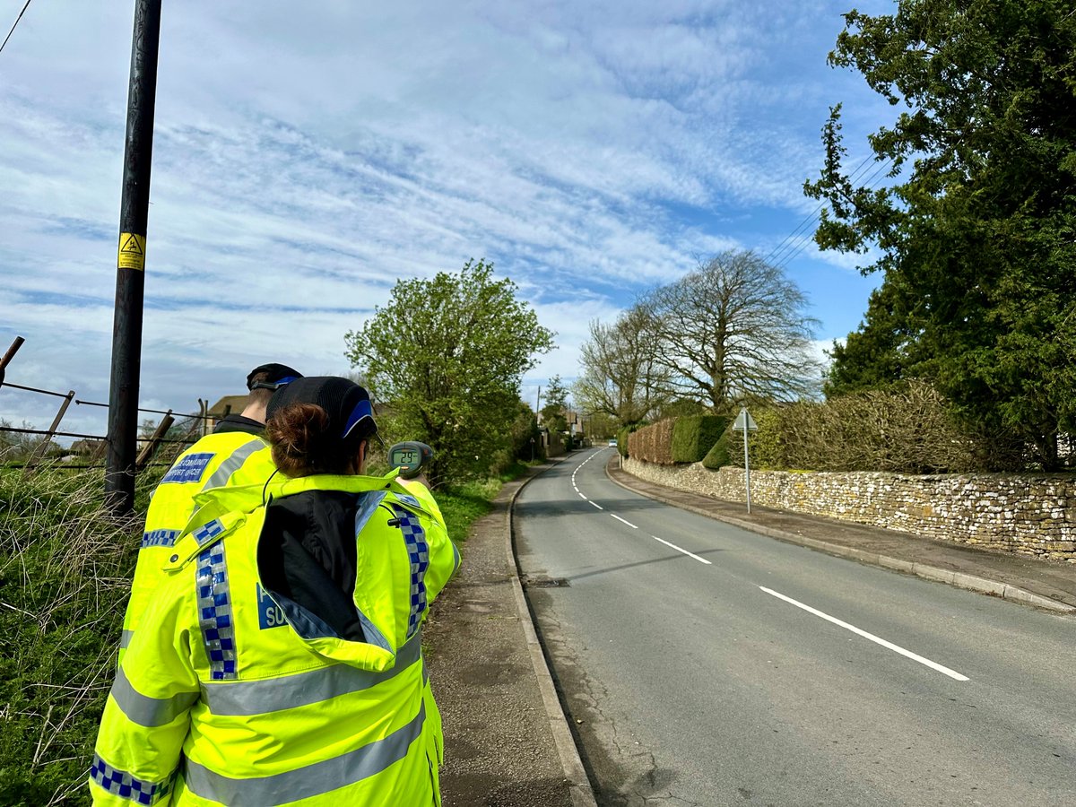 #PCSOKing, #PCSOFrancis & #PCSOWoodward conducted speed checks in #Nailsworth & #Horsley in 30mph zones. 

🚗   Out of approximately 181 cars  around 9 cars drove between 31-33mph, no vehicles were 35mph or over. 

#FatalFour #NeighbourhoodPolicing