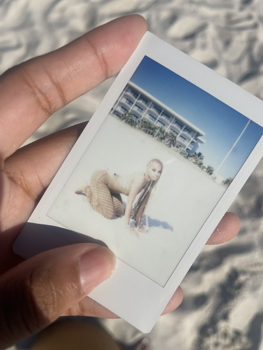 nadithebiggest's tweet image. I didn't even have to eat like this