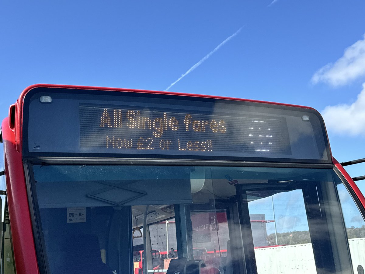 In time for the #TyneBridge restoration all of our buses have been programmed to promote the great value £2 single fares. Buses going into #Newcastle will also update mid route to display “We’ll take you into town” to encourage people use the bus and help ease congestion 🚗🚌🚧