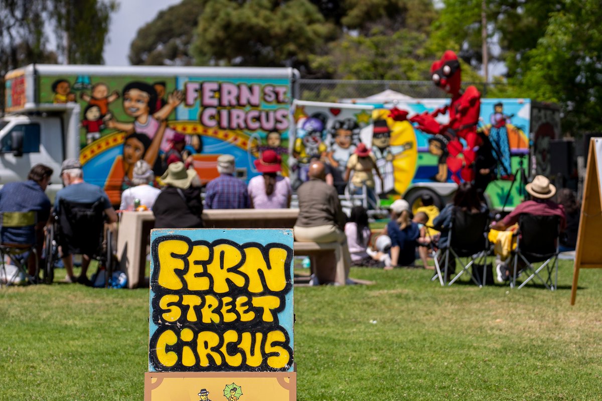 Fern Street Circus tweet media